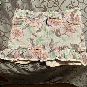 Levi’s scooter skirt